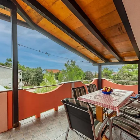 Apartmani Zlata Vir Exterior photo