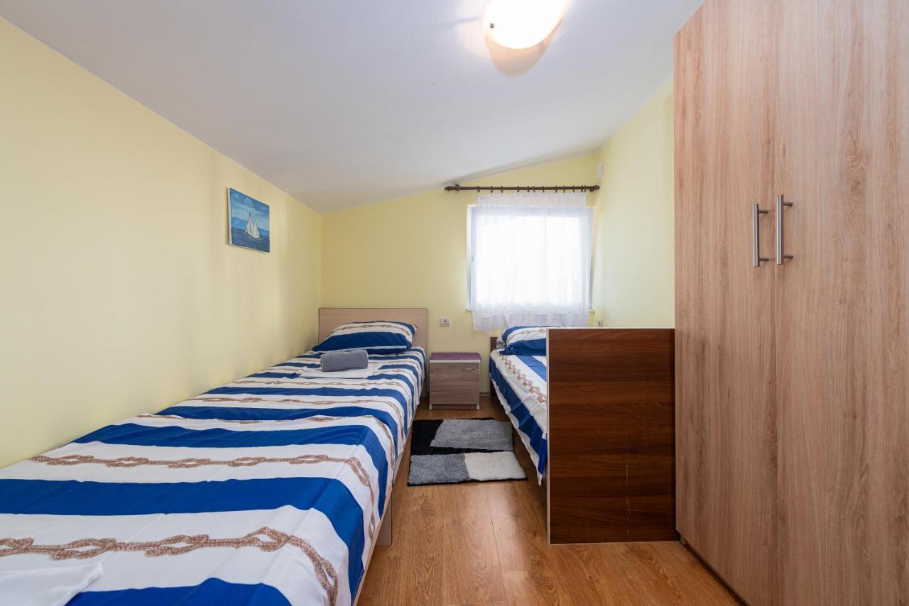 Apartment Zlata Vir